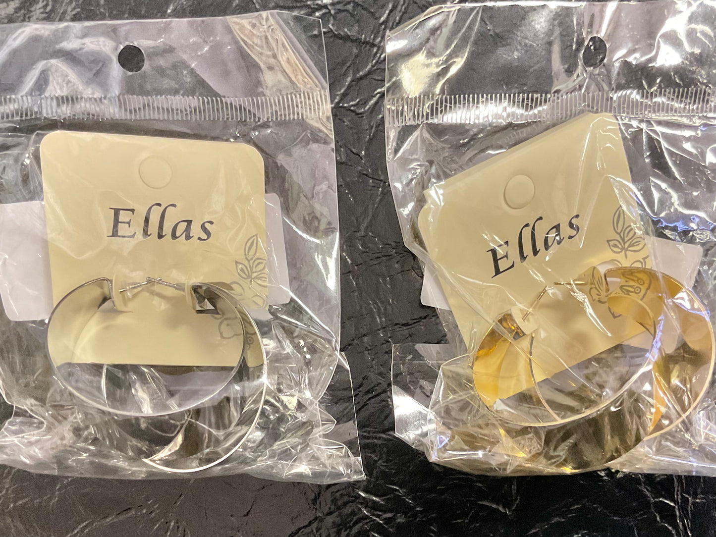 Ella’s Wide Medium Hoop Earrings