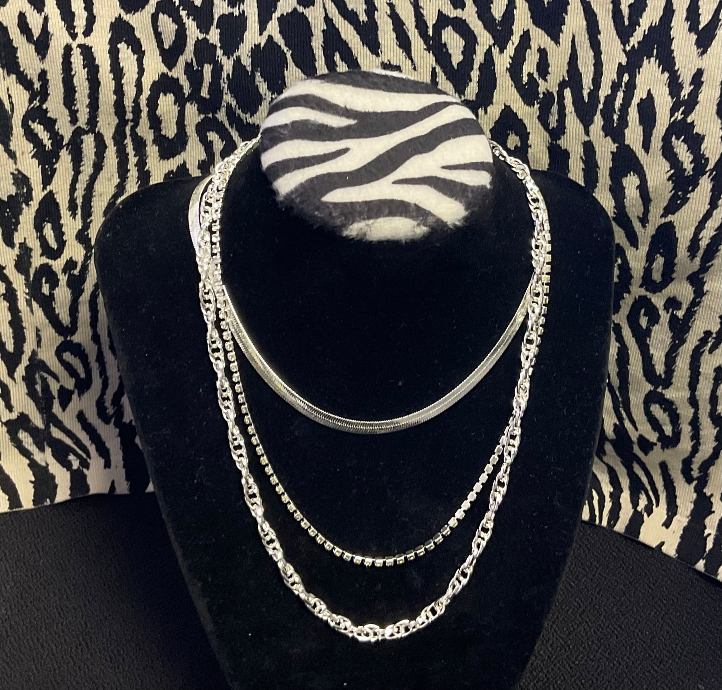 Isabella 3 Piece Necklace Set