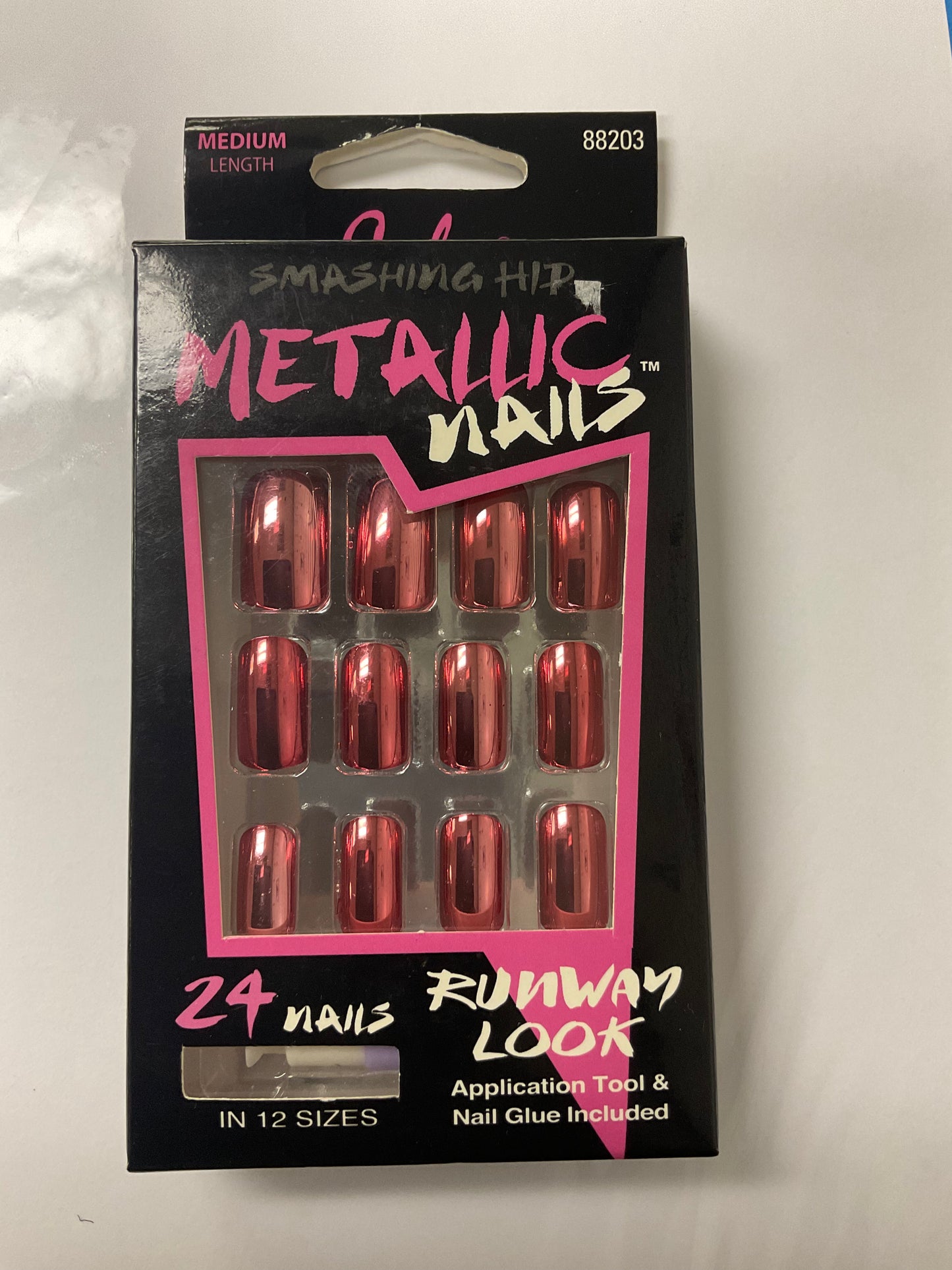Nails Metallic Pink
