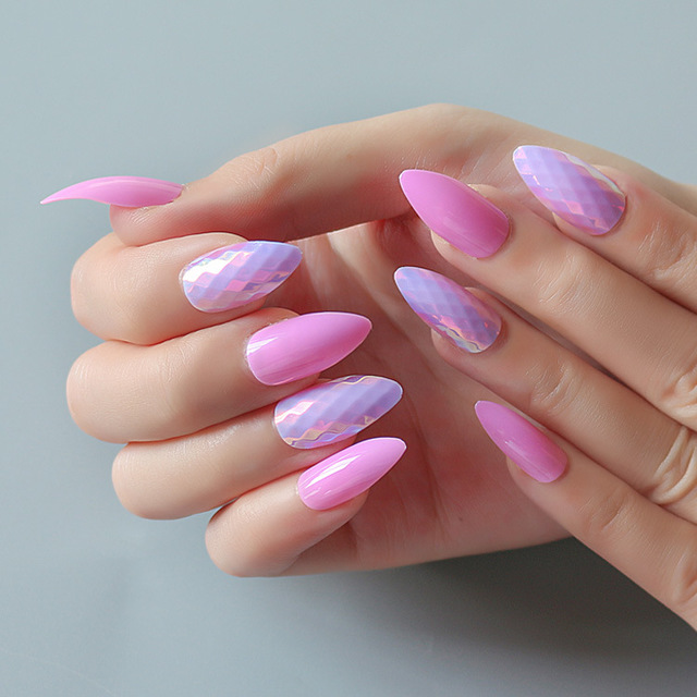 24 Pcs of Trendy Press-On Nails