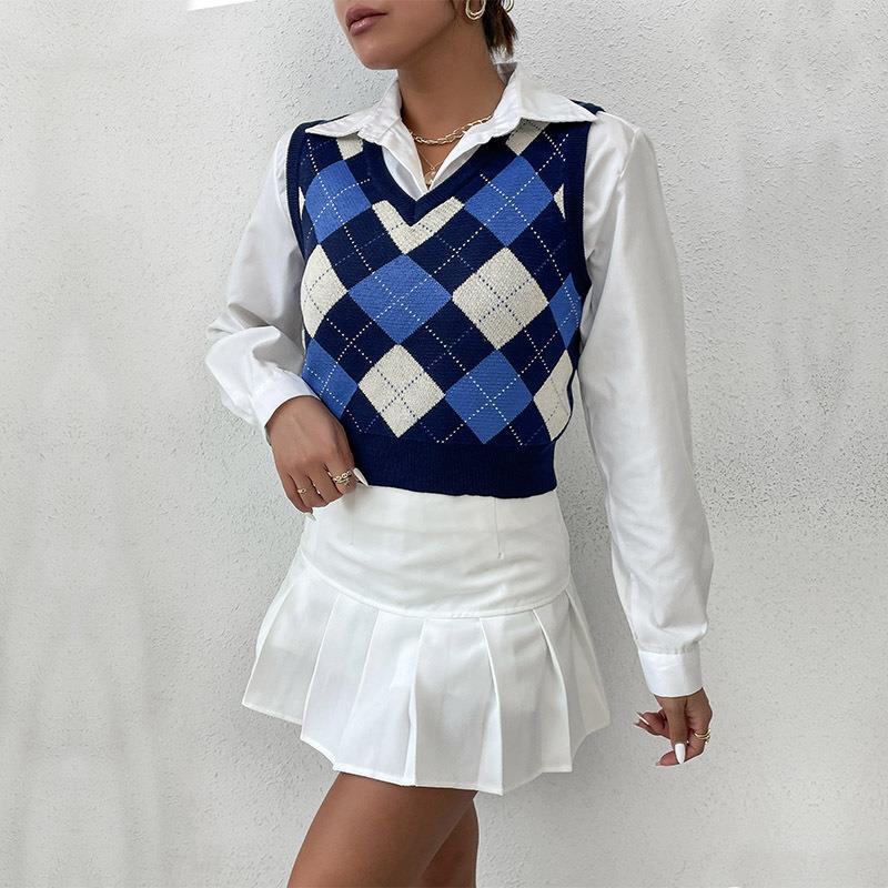 Sleeveless Short Knotted Vest