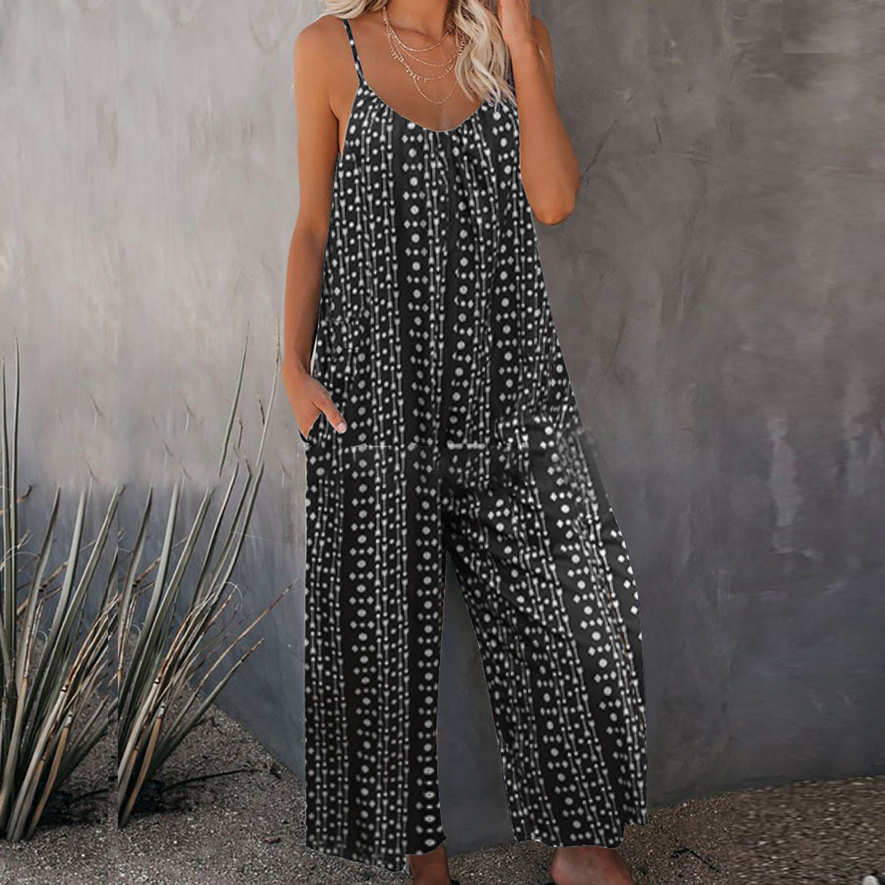 Spaghetti Strap_Loose Flow Sleeveless Jumpsuit